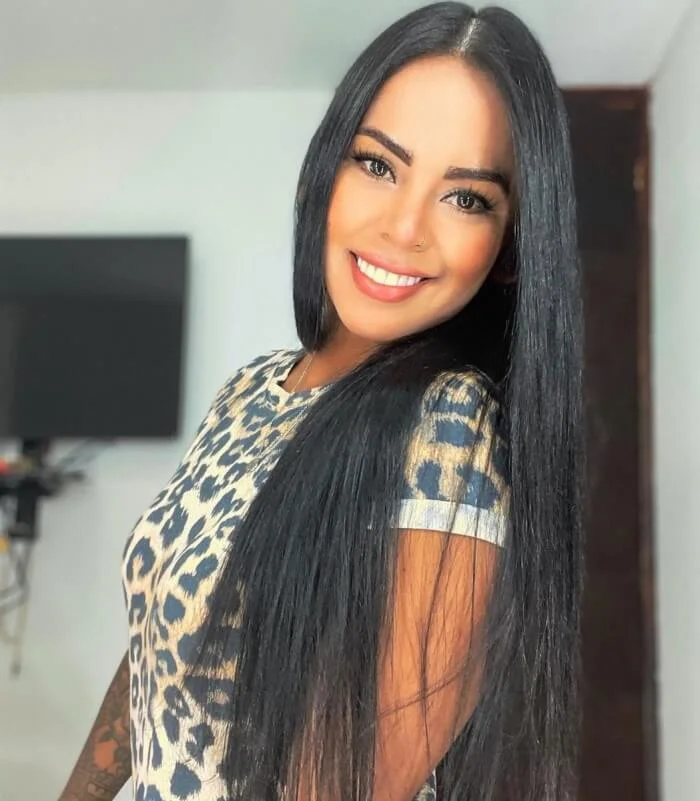 beautiful medellin woman